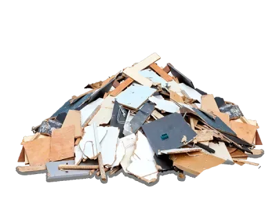 Altholz für den Container in Eichenau